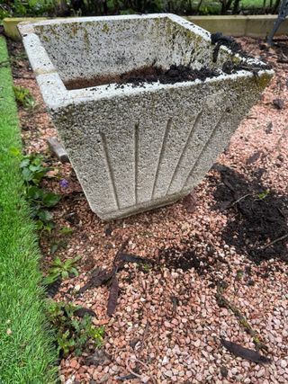 Maceteros de piedra decorados