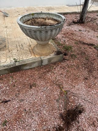 Maceteros de piedra decorados