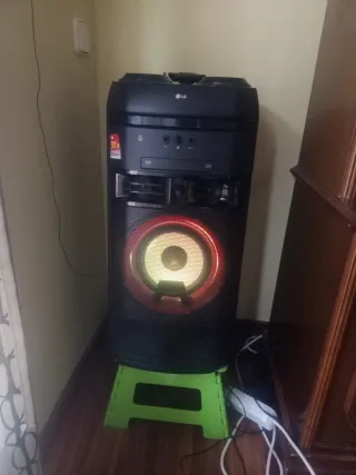 Altavoz LG 500W Bluetooth CD USB