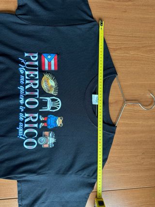 2 Camisetas Bad Bunny Negra una talla L y otra XL