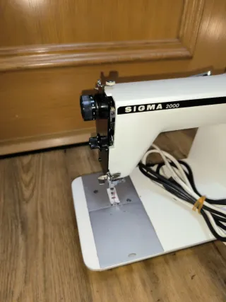 Máquina de coser Sigma 2000