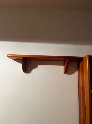 Conjunto mesa, banco y sillas madera