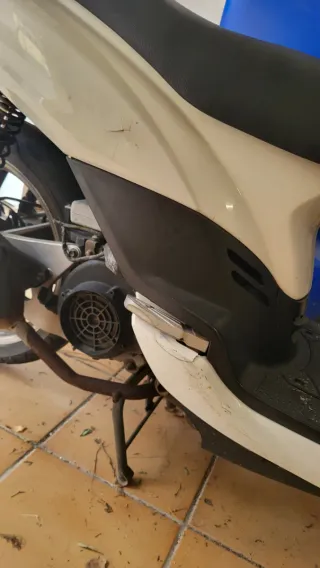 Moto SYM Symphony 125 S Blanca 2014