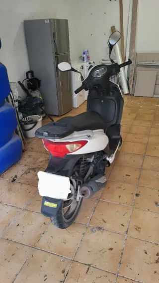 Moto SYM Symphony 125 S Blanca 2014