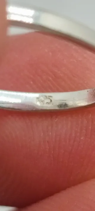 Anillo de Plata y Ópalo Negro.