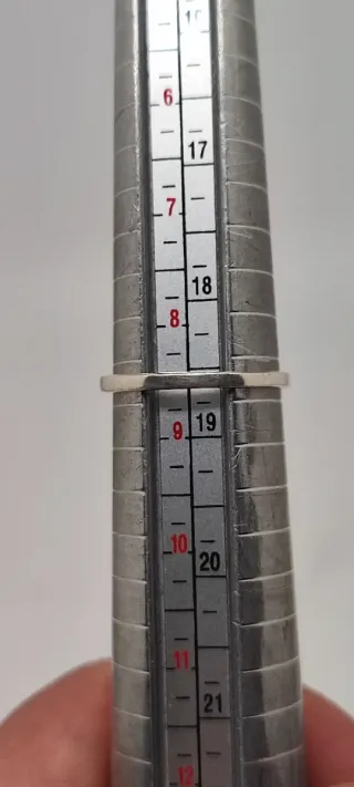 Anillo de Plata y Ópalo Negro.