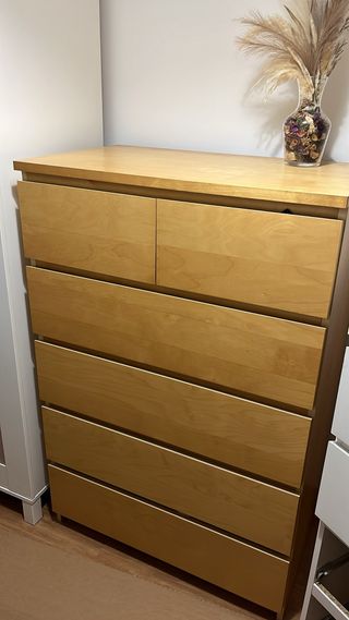 Cómoda marrón