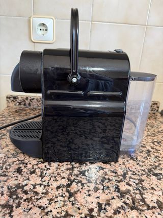 Cafetera Nespresso DeLonghi
