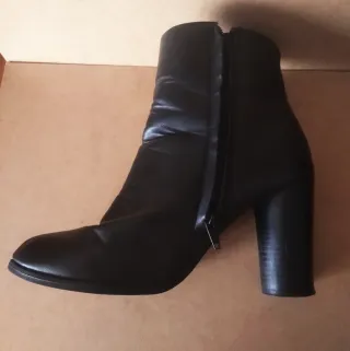 Botines Elegantes Negros Tacón Redondo