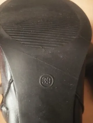 Botines Elegantes Negros Tacón Redondo