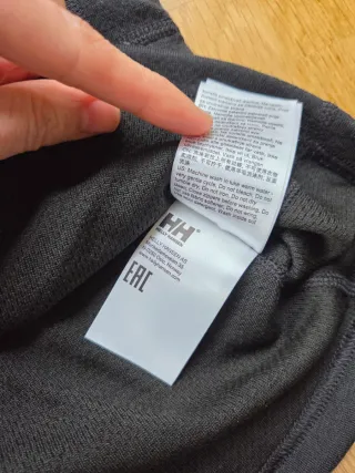 Camiseta Helly Hansen Merino T. L Negra NUEVA