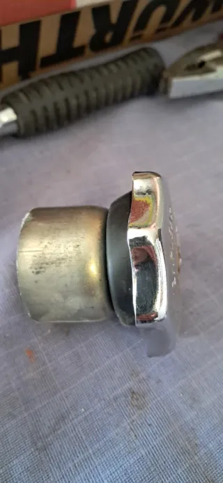 Tapón Mobylette Repsol 5% 2T