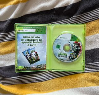 Xbox 360 Plants vs Zombies Garden Warfare