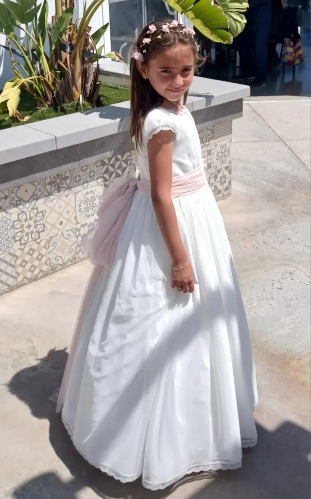 Traje de Comunión 2025