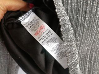 Blusa plateada elegante forrada hombreras 52