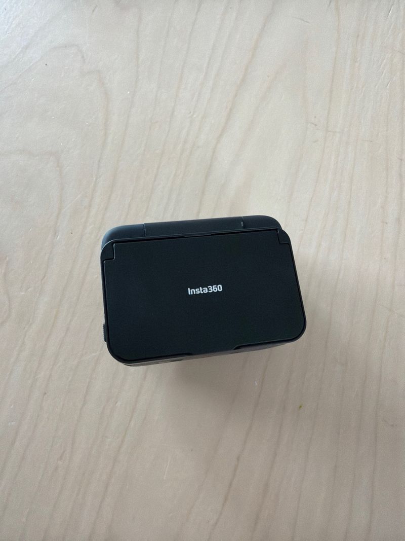 Insta360 Ace Pro 2 + Xplorer Grip Pro afbeelding 4