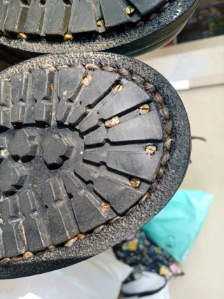 Anfibi pelle vera n.41