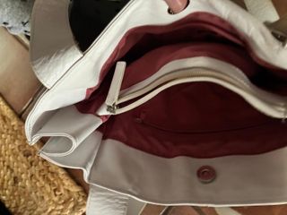 Bolso de mano blanco con hebillas