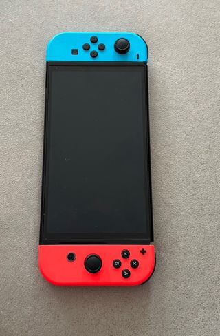 Nintendo Switch OLED Azul y Roja