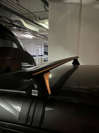 Barras Techo Cruz Airo T Negras + Accesorios