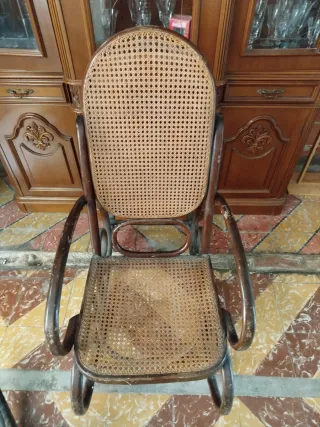 2 Mecedoras Vintage Ratán y Madera