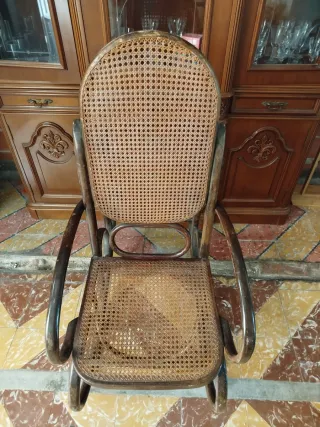 2 Mecedoras Vintage Ratán y Madera