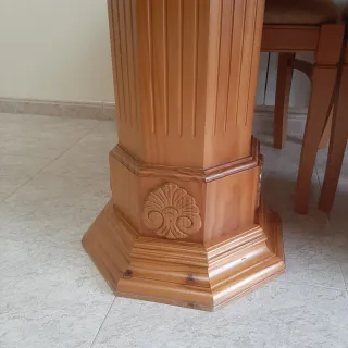Mesa comedor y 6 sillas de madera