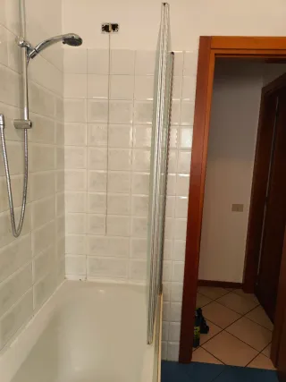 Vasca Ideal Standard in Vetroresina