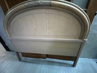 Cabezal de dormitorio de madera