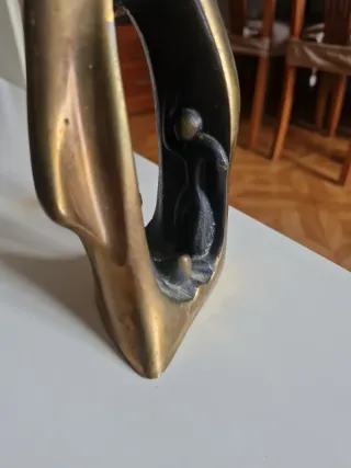 Escultura bronce modernista