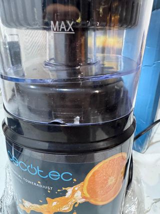 Exprimidor Cecotec Essential TowerAdjust 140W