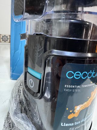 Exprimidor Cecotec Essential TowerAdjust 140W