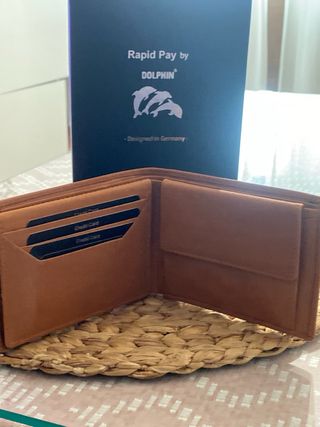 Cartera de piel marrón Dolphin