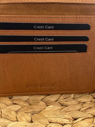 Cartera de piel marrón Dolphin