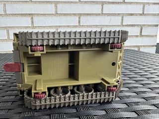 Tanque militar con Mario y Luigi