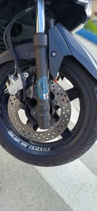 YAMAHA XMAX 250SPORT, COLOR NEGRO