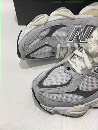 New Balance 9060 Gris Talla 41.5