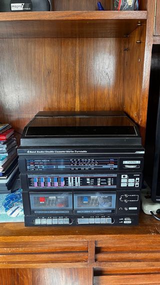 Cadena de música con tocadiscos