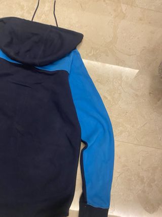 Chaqueta deportiva Nike con cremallera