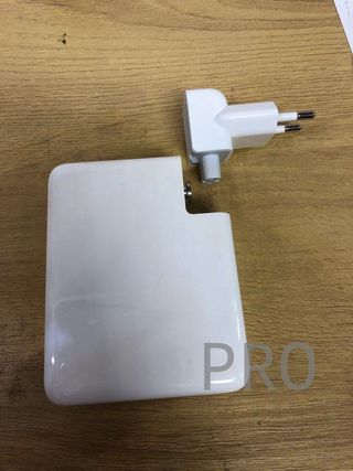 Adaptador de Corriente - Apple