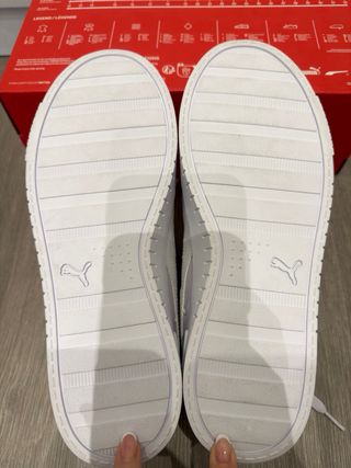 Zapatillas Puma Lila y Blanco 40 Sneakers