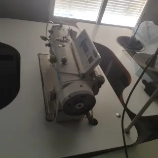 Máquina de coser JUKI industrial