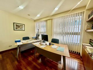 Oficina en alquiler en Playa Bajadilla - Puertos en Marbella