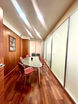 Oficina en alquiler en Playa Bajadilla - Puertos en Marbella