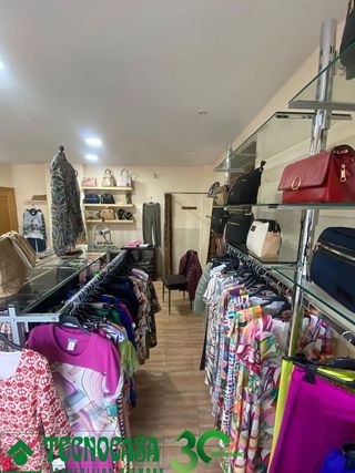 Local comercial en venta en Palomarejos en Toledo