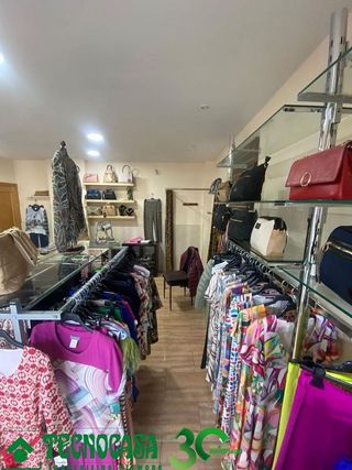 Local comercial en venta en Palomarejos en Toledo