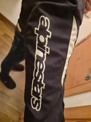 Chaqueta Moto Alpinestars Negra y blanca