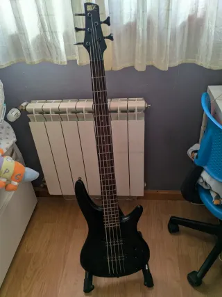 Bajo Eléctrico Ibanez SR305 Negro