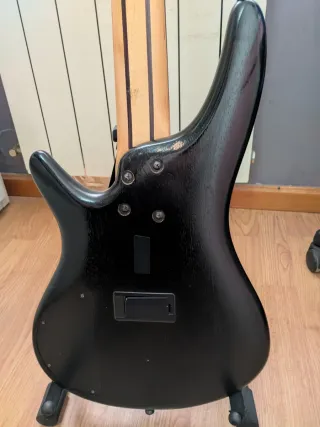Bajo Eléctrico Ibanez SR305 Negro