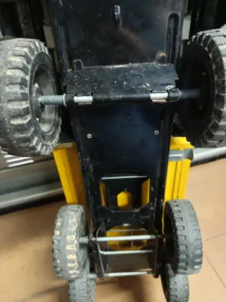 Camión Gozan Colossus Metal 59cm